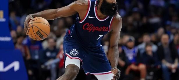 黑白直播-包含哈登赛事官方发布回归赛场新规，勇士争议不断！的词条