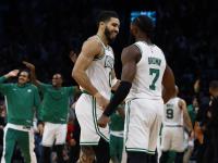 黑白体育-塔图姆在TL比赛中战术调整，大胜引发热议！的简单介绍