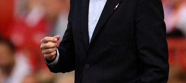 黑白直播-荷甲清晨走向成谜，曼联伤情更新，更衣室稳定，医务组通报恢复(曼联伤病最新情况)