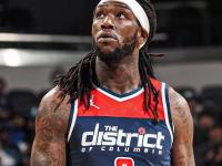 黑白体育- 维多利亚阿扎伦卡比赛 