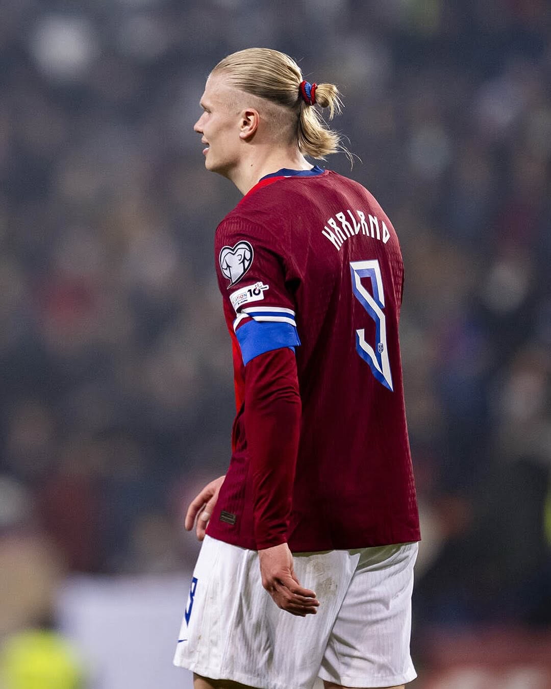 关于哈兰德重返赛场，反败为胜首场状态出色，瑞士队观众沸腾！全场沸腾不已的信息